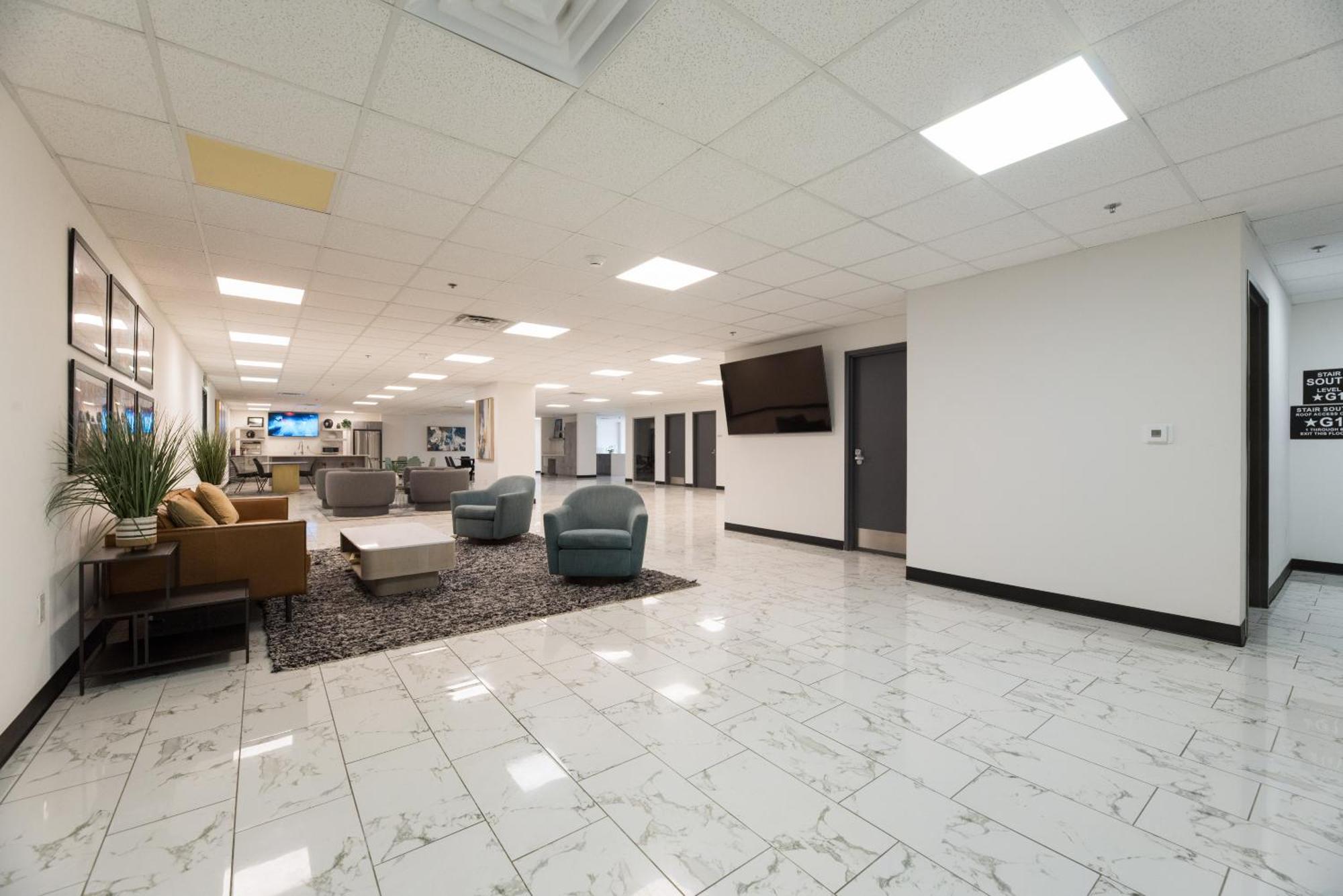Snazzy Loft Style 2Br I Gym I Parking I Workspace Даллас Экстерьер фото